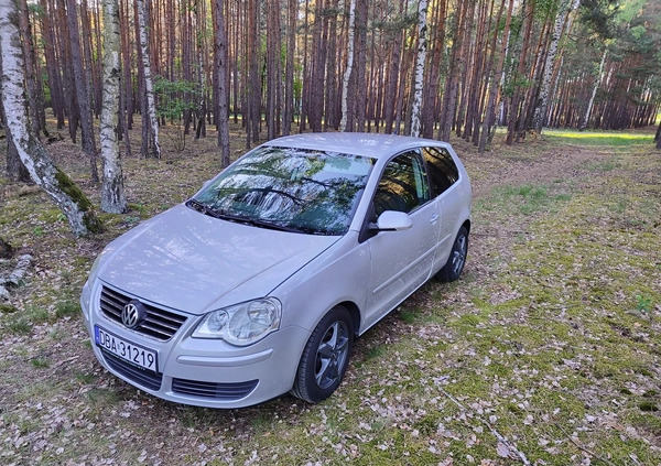 Volkswagen Polo cena 10000 przebieg: 199300, rok produkcji 2005 z Szlichtyngowa małe 121